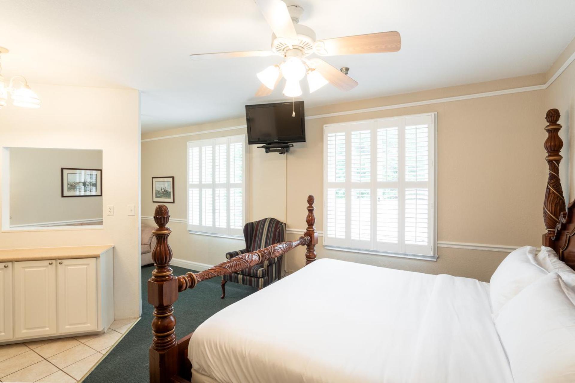 Lake Lure Inn And Spa Екстер'єр фото