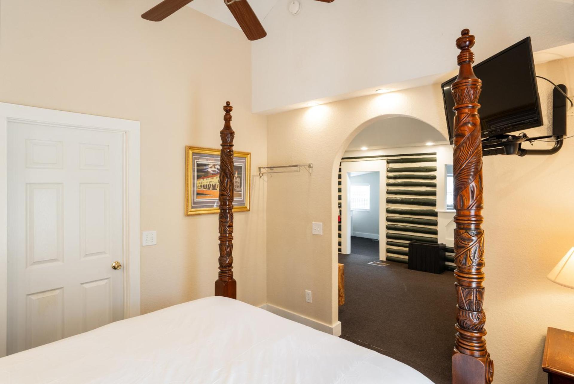 Lake Lure Inn And Spa Екстер'єр фото