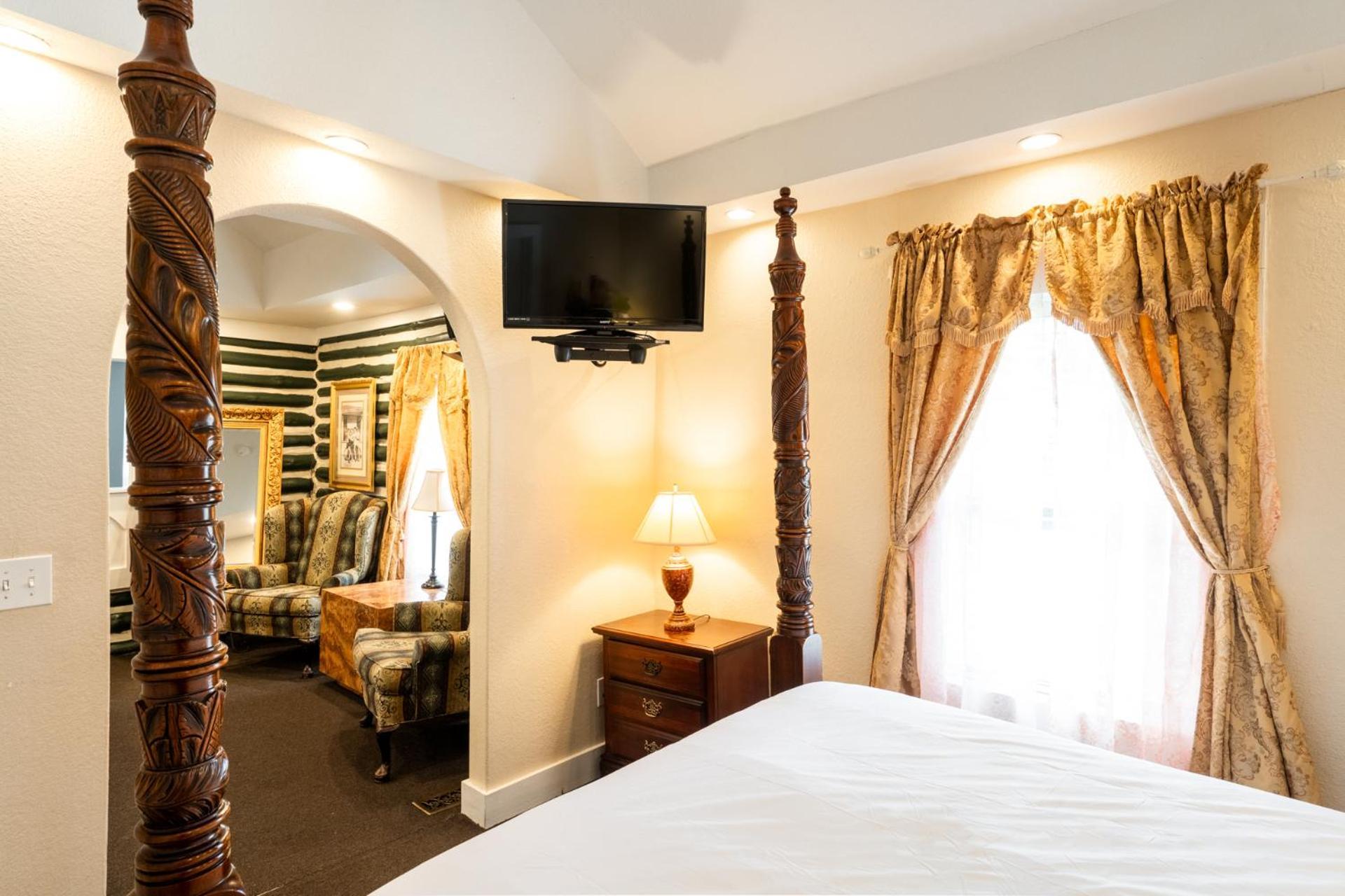 Lake Lure Inn And Spa Екстер'єр фото