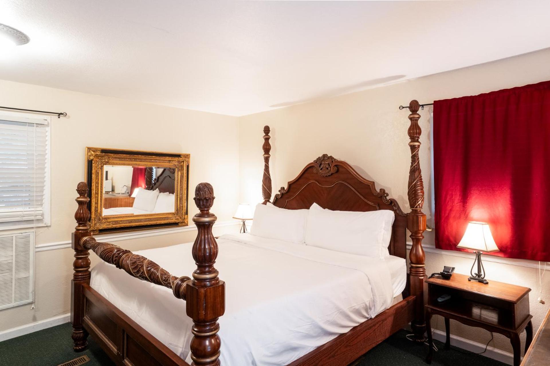 Lake Lure Inn And Spa Екстер'єр фото