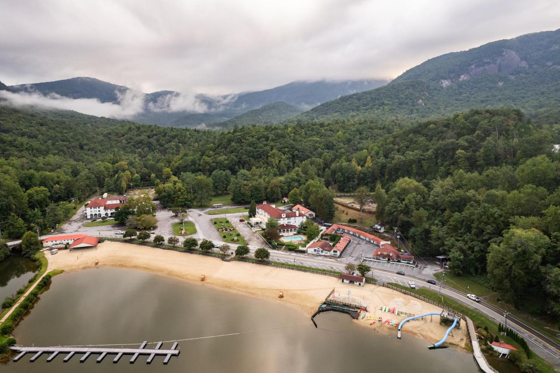 Lake Lure Inn And Spa Екстер'єр фото