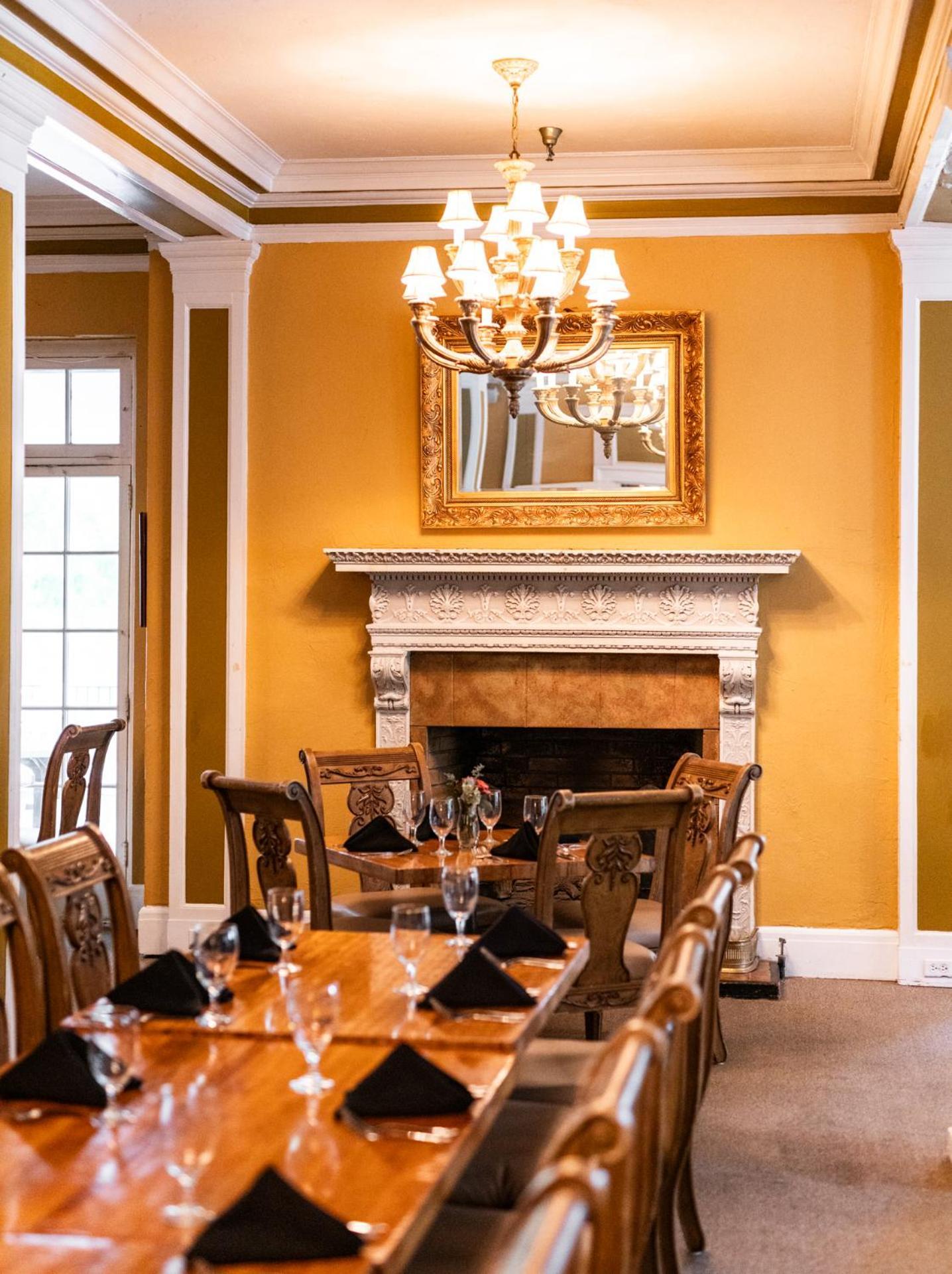 Lake Lure Inn And Spa Екстер'єр фото