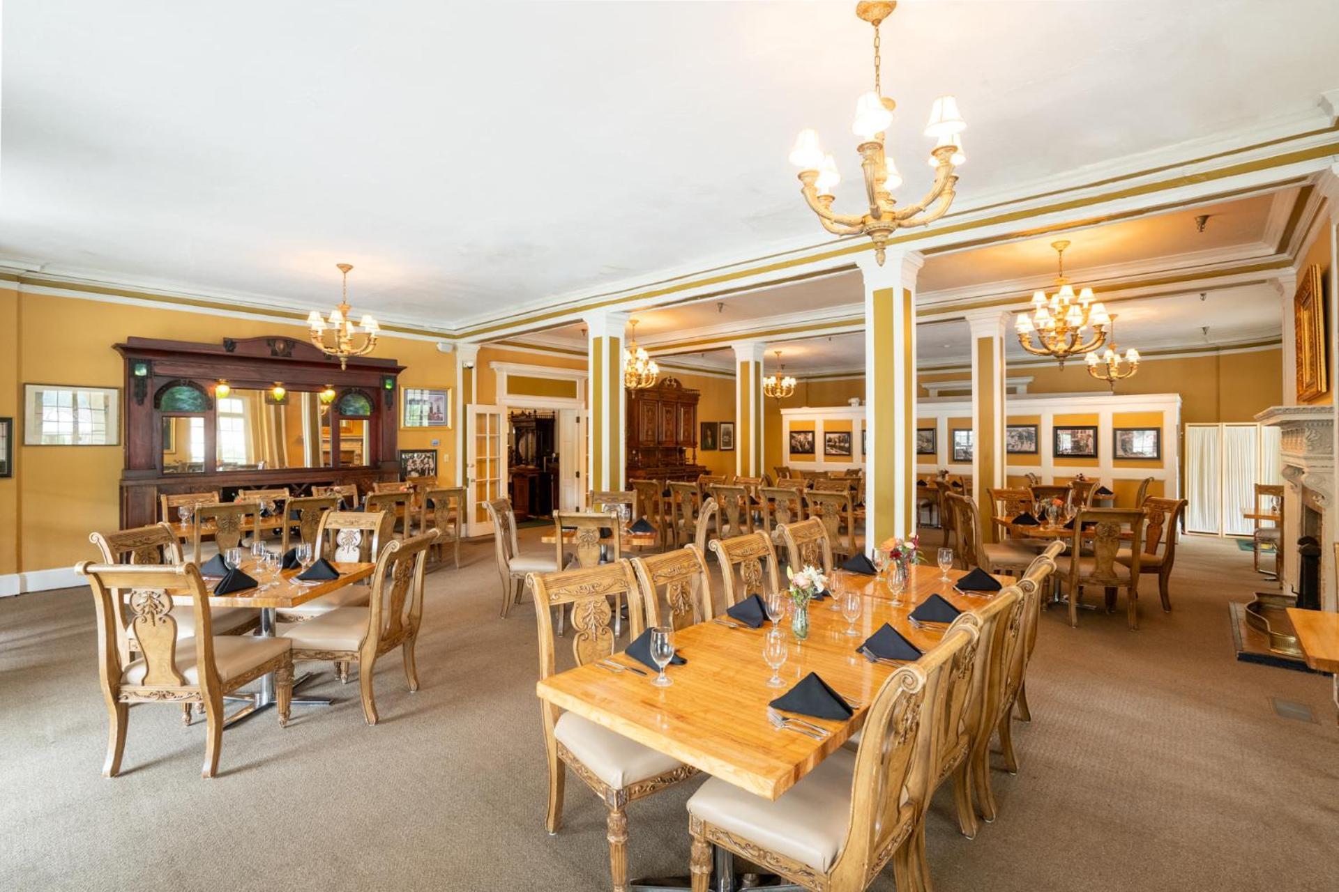 Lake Lure Inn And Spa Екстер'єр фото